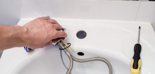 Fixing A Broken Faucet – A Step-By-Step Guide To West Palm Beach Plumbing Problems