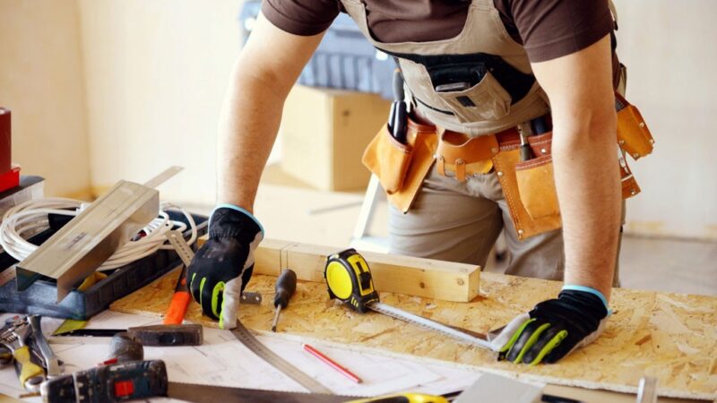 What to Know Before Hiring a Handyman in Connecticut for Commercial Repairs