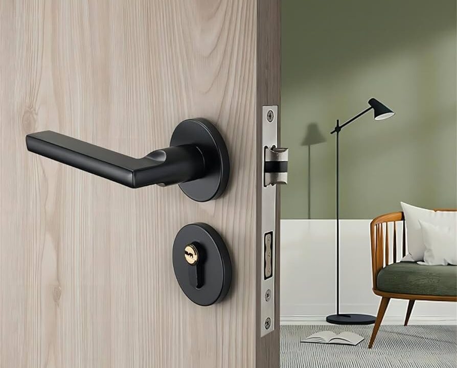 Essential Guide to Commercial Door Hardware for Your Home